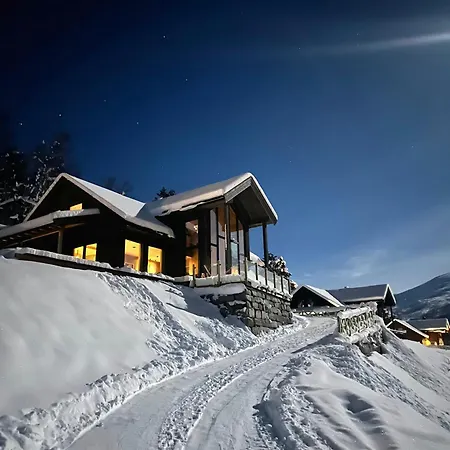 Elegant Hornindal With Breathtaking Scenery Dom wakacyjny
